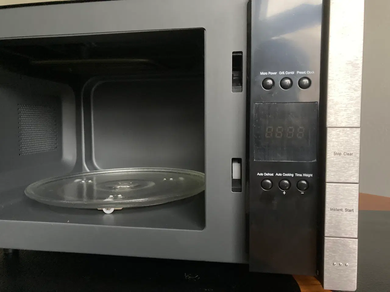Billede 2 - Mikrobølgeovn med grill