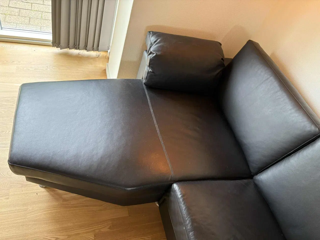 Billede 1 - Sofa sort okseskind 
