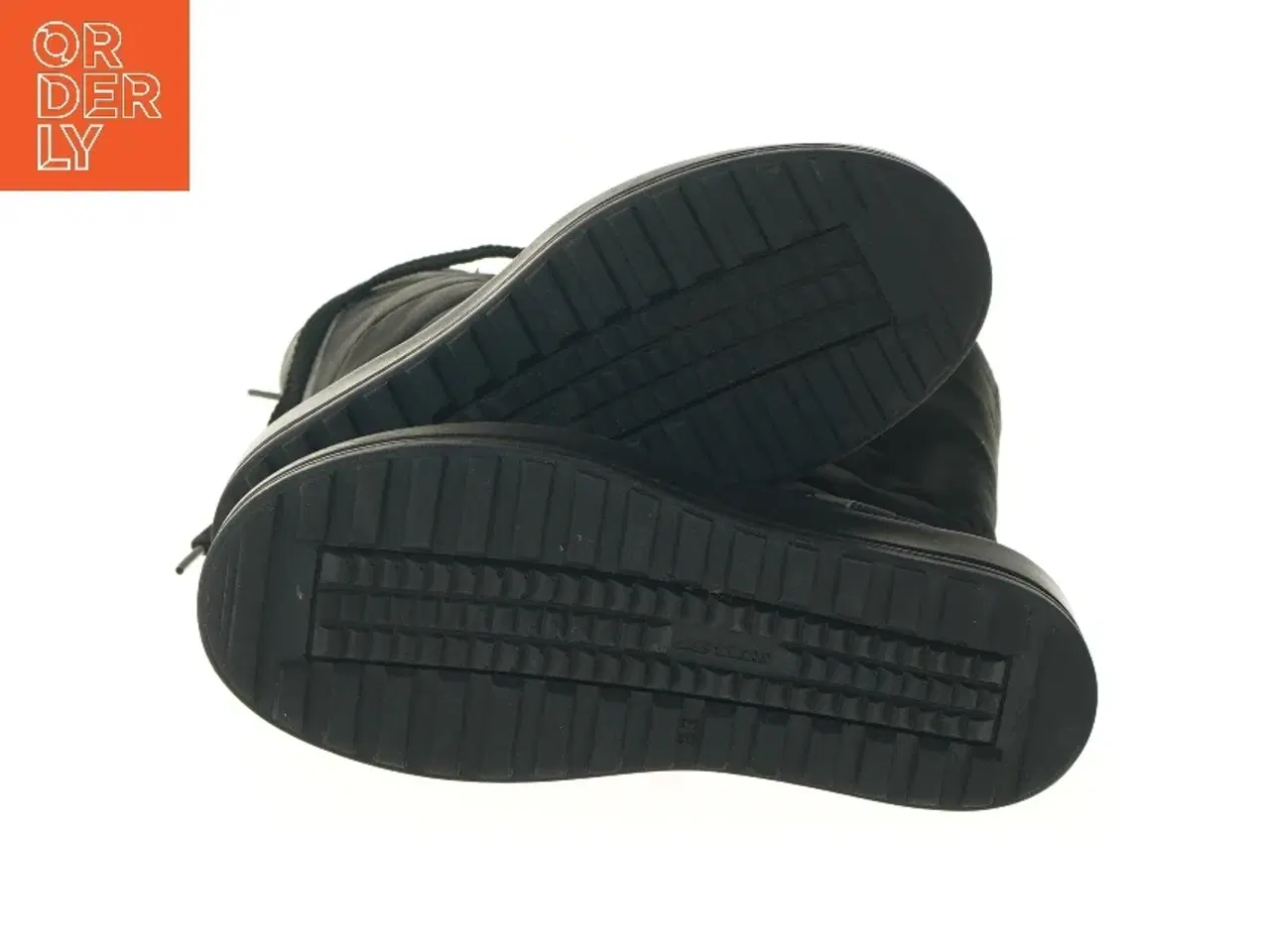 Billede 3 - Sorte støvler fra mærket copenhagen med snøre (str. 33 )