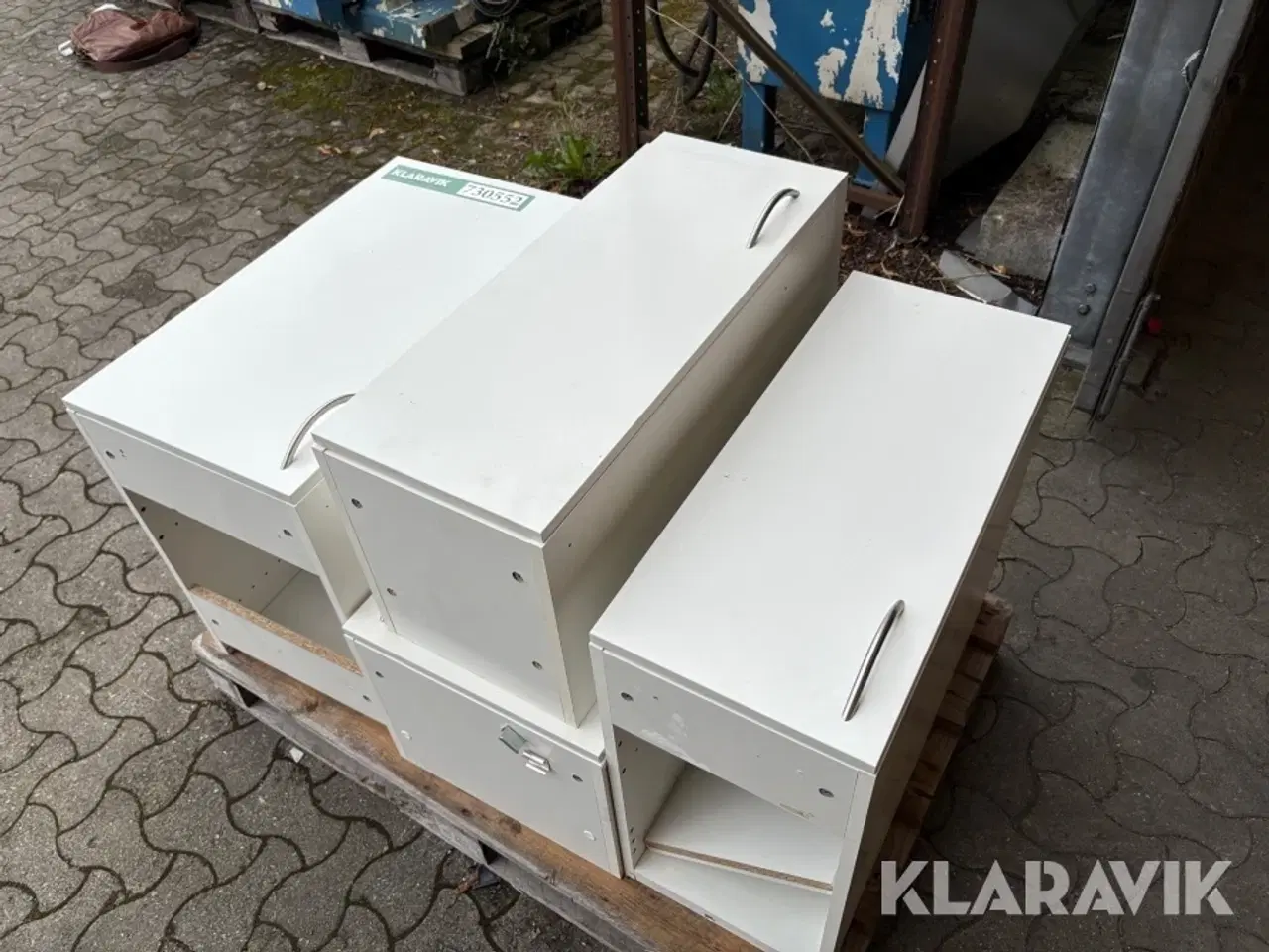Billede 1 - Skabe HTH – 4 styk
