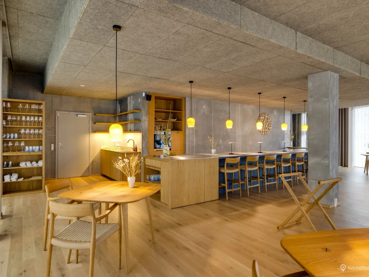 Billede 2 - Restaurant med god beliggenhed og solrigt udeserveringsareal