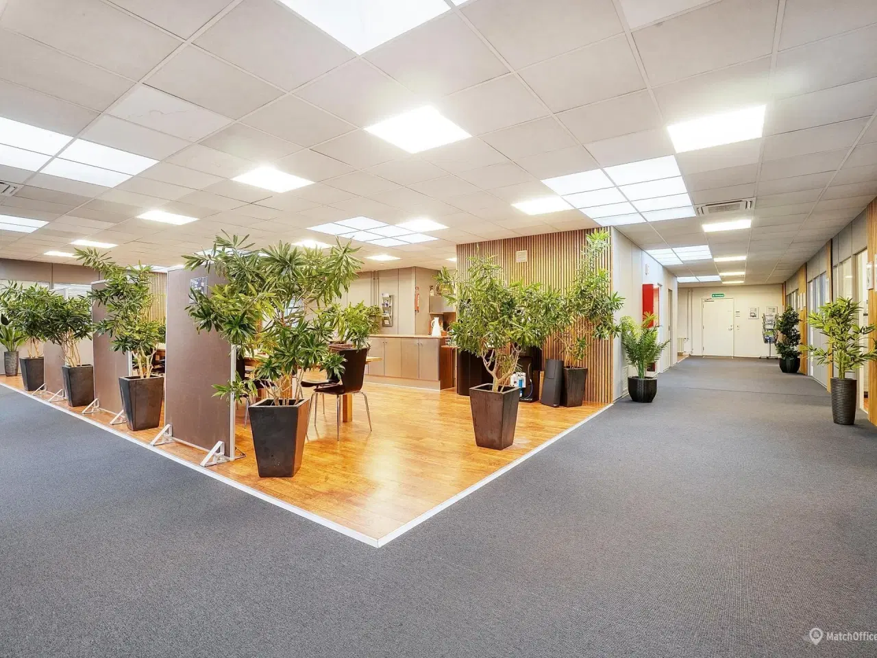 Billede 12 - Nyistandsat kontor- og lagerlokale på 1. sal med elevator