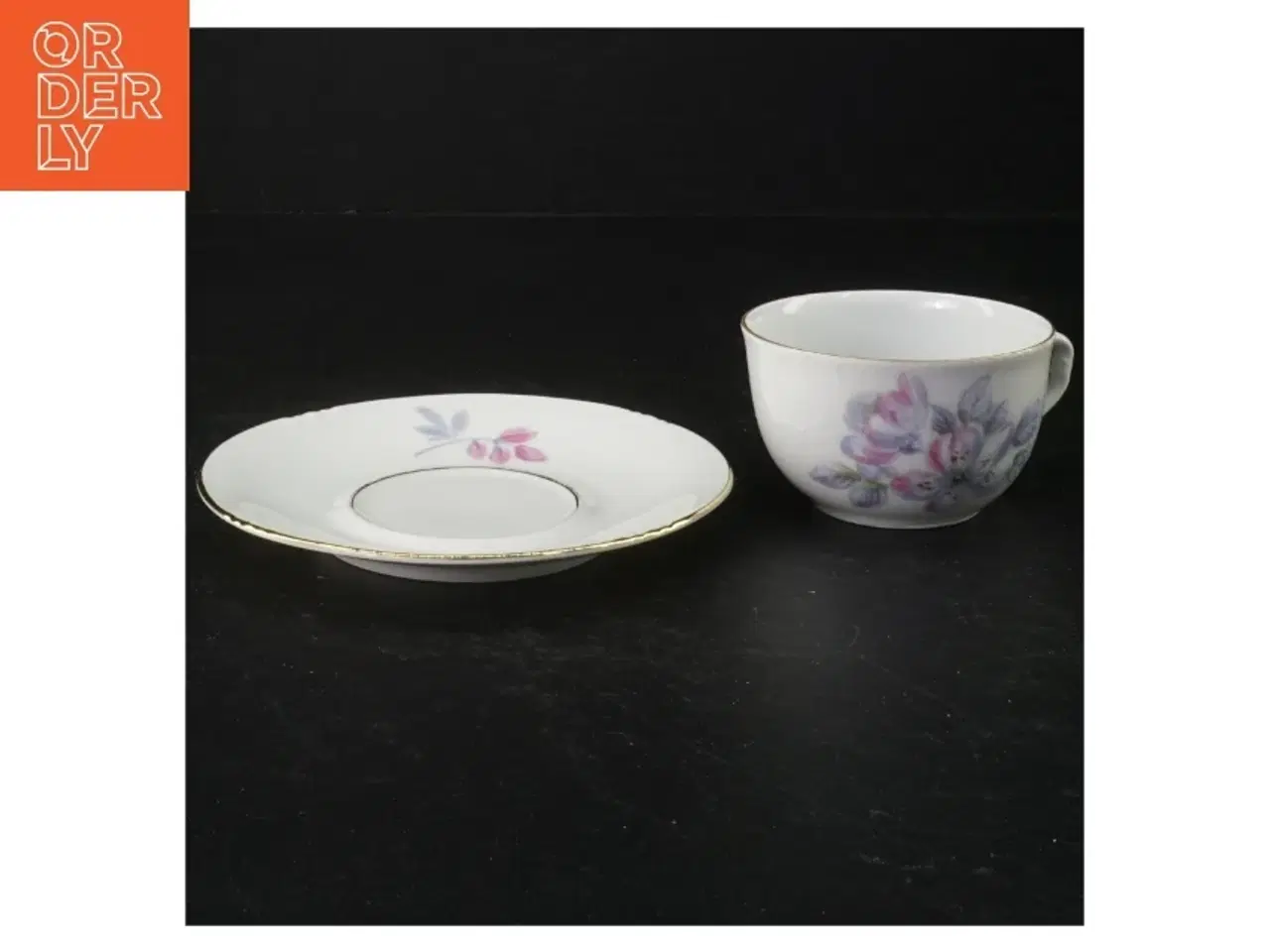 Billede 3 - Porcelænskopper og underkopper med blomstermotiv