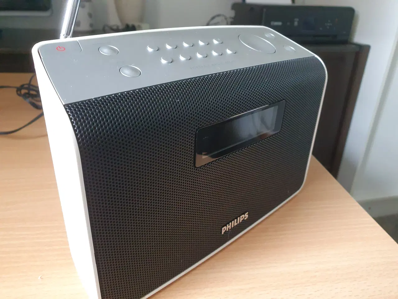 Billede 2 - Phillips FM radio, transportabel