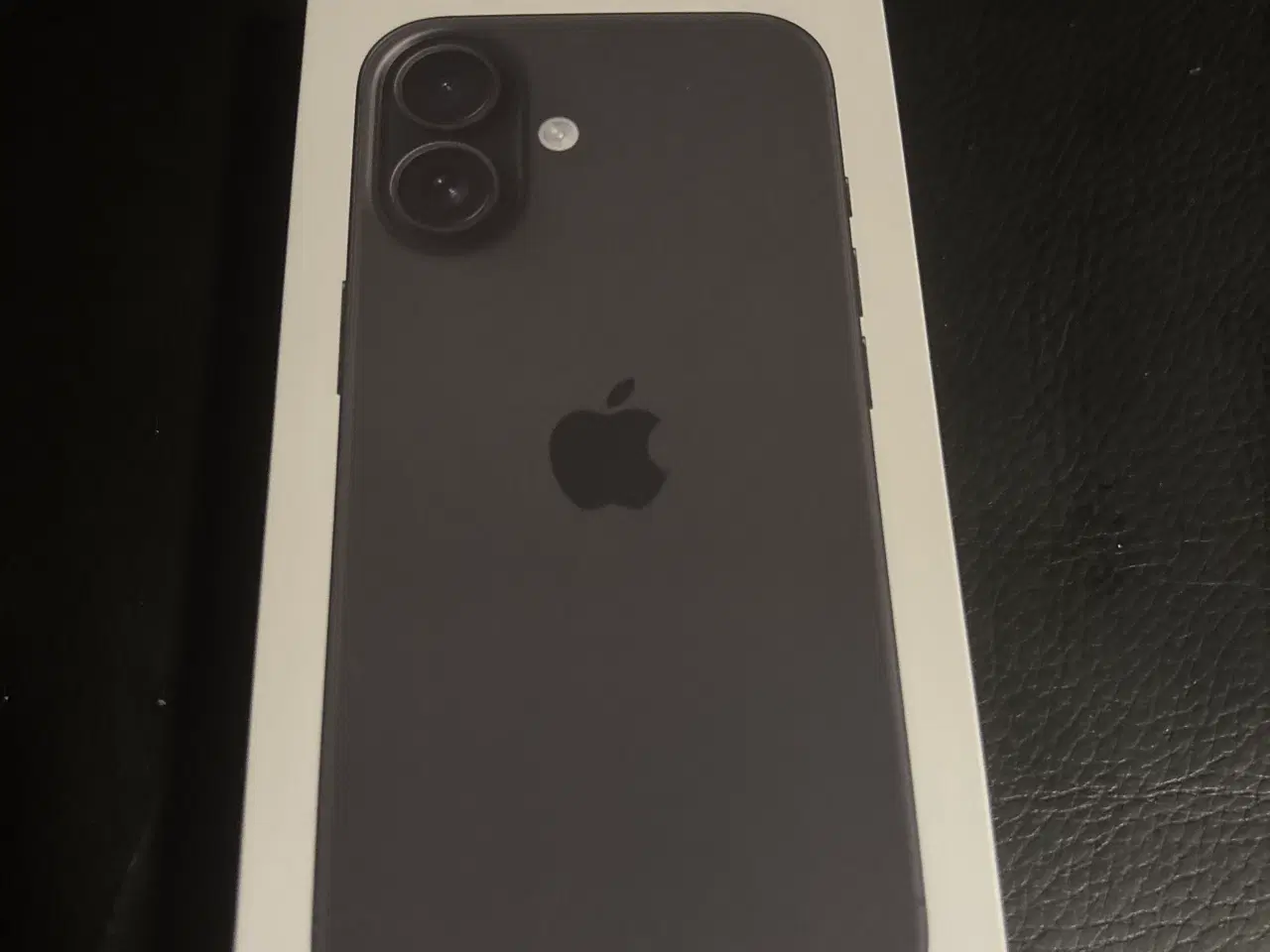 Billede 2 - HELT NY IPHONE 16 128GB SORT
