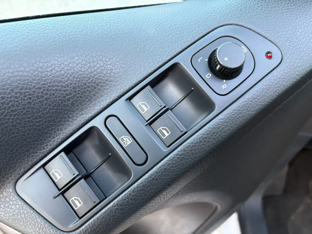 Billede 8 - VW Tiguan 2,0 TDi 140 Sport & Style Tiptr. 4Motion Van