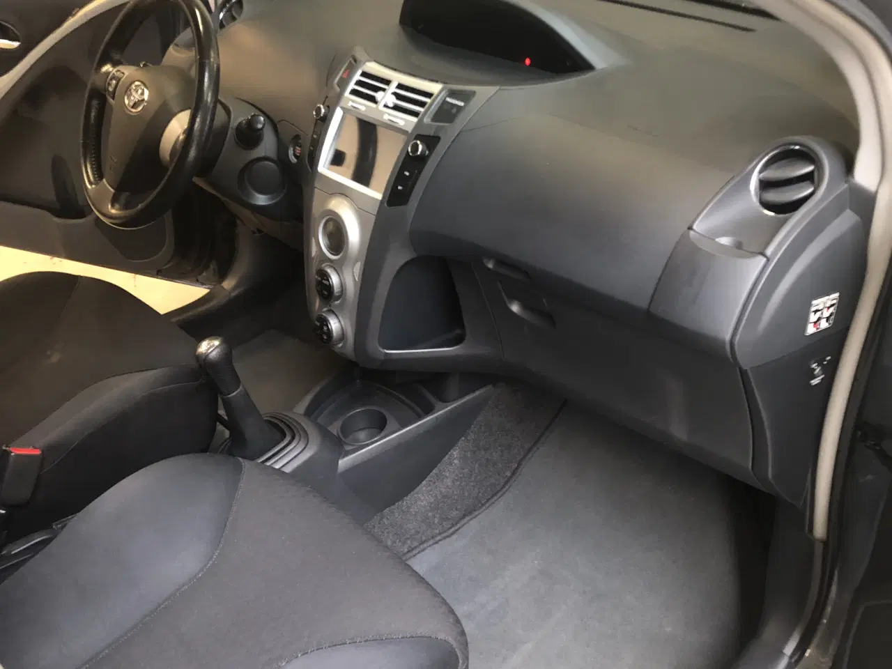 Billede 6 - Yaris T sport 133hk 