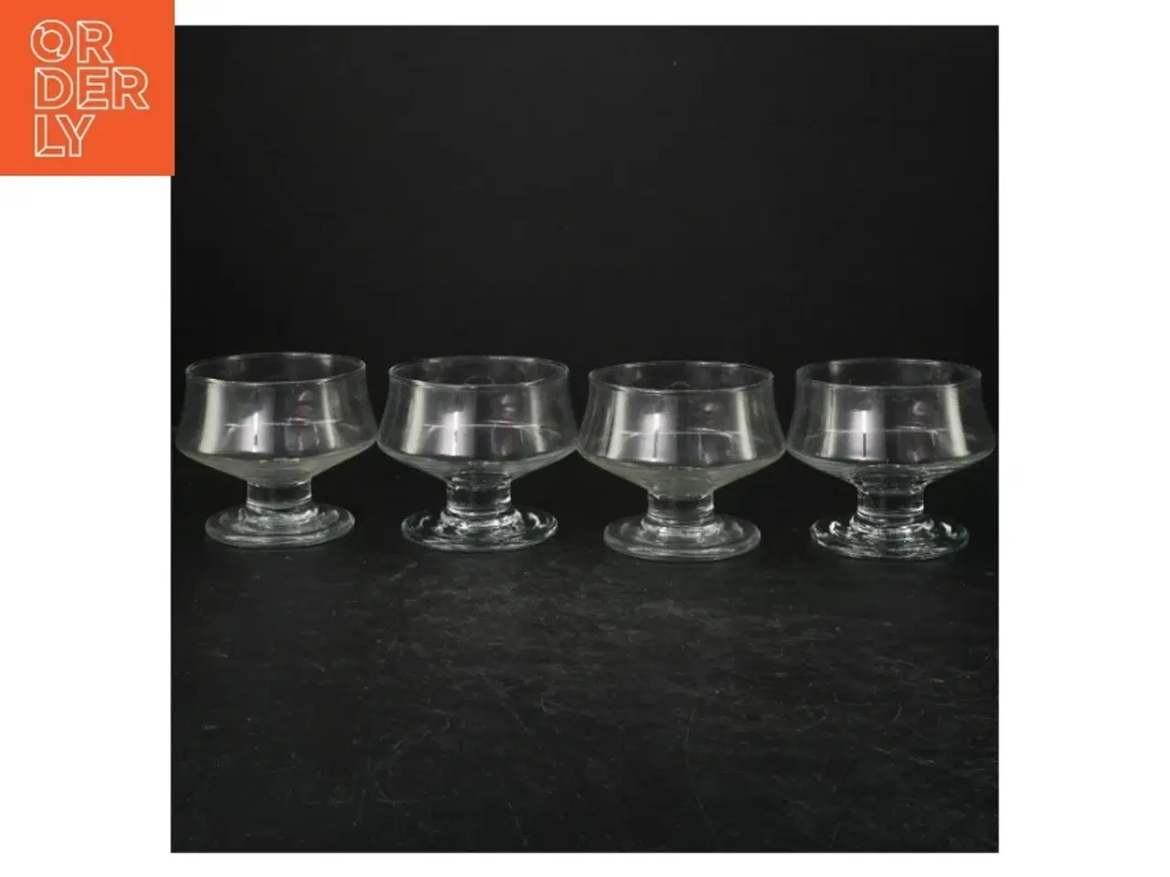 Billede 1 - Sæt med 4 dessertskåle (str. Ø. 10 cm. 4 styk)