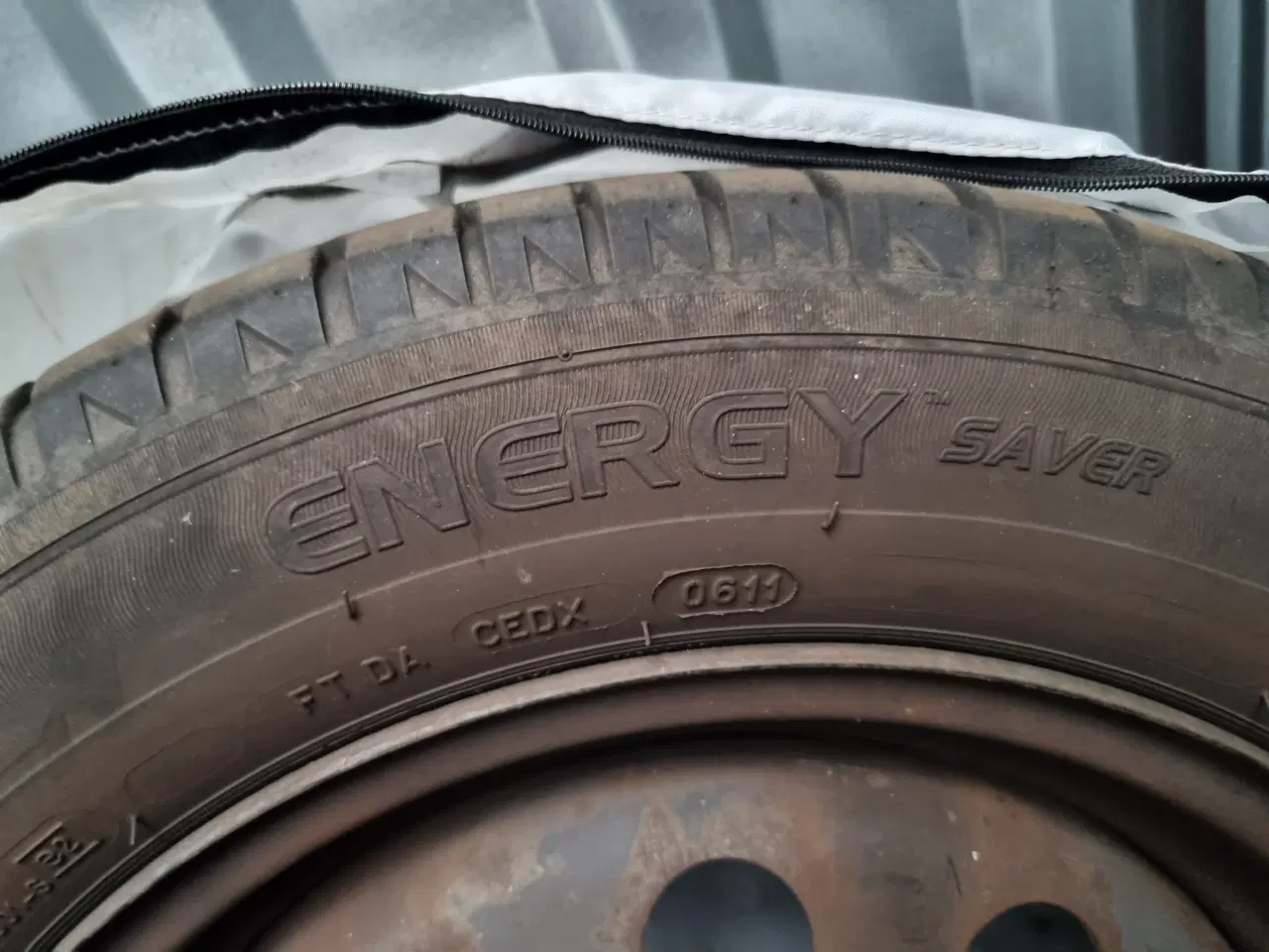 Billede 2 - 4 stk Michelin dæk 195/60 R15 på stål fælg