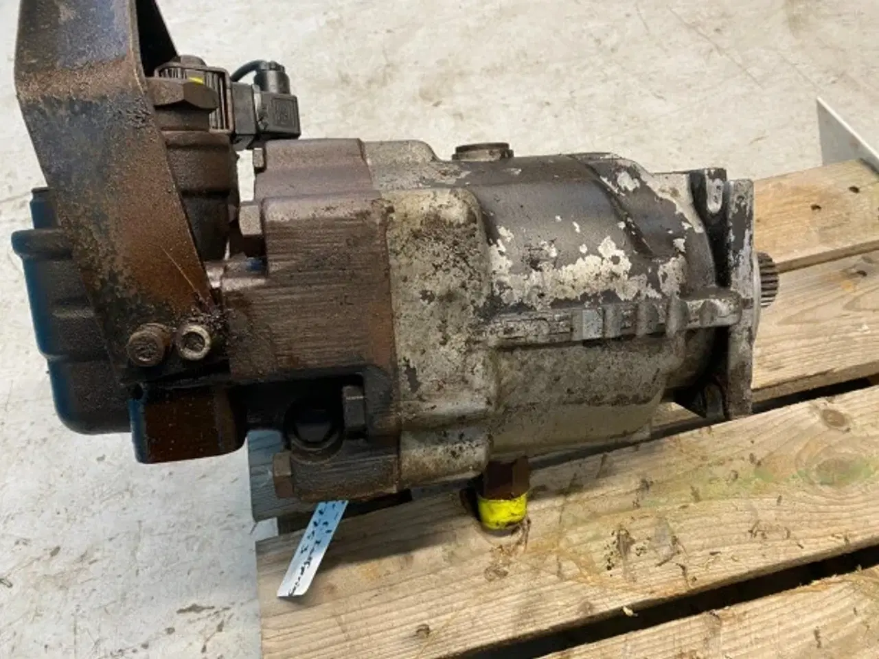 Billede 11 - New Holland FX60 Hydraulikmotor 84807753