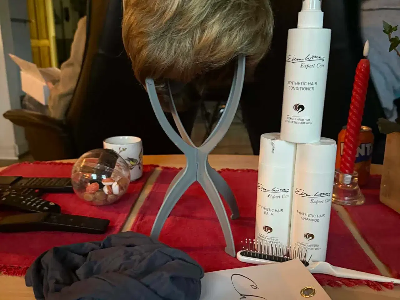 Billede 3 - Syntetisk paryk kort hår