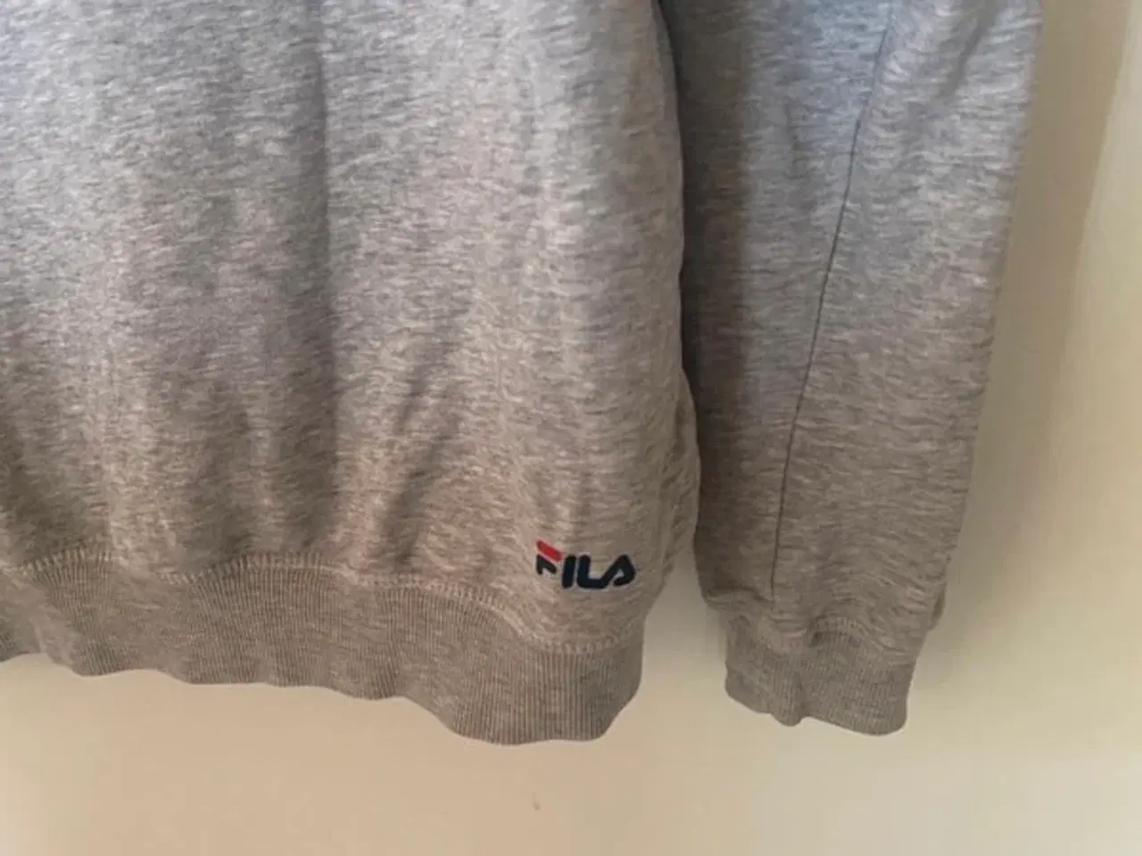 Billede 10 - Fila hætte trøje str M