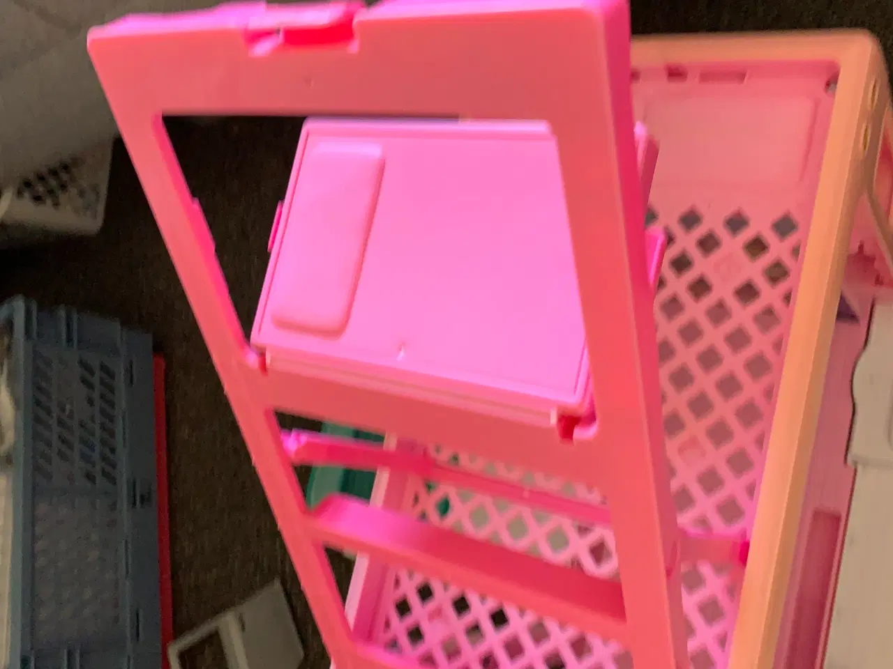 Billede 7 - Barbie autocamper med tilbehør