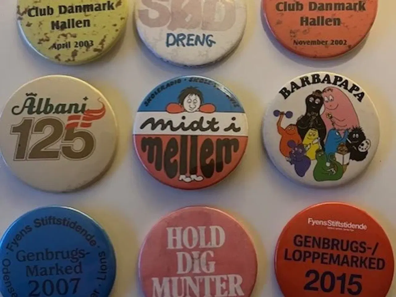 Billede 3 -  forskellige Badges