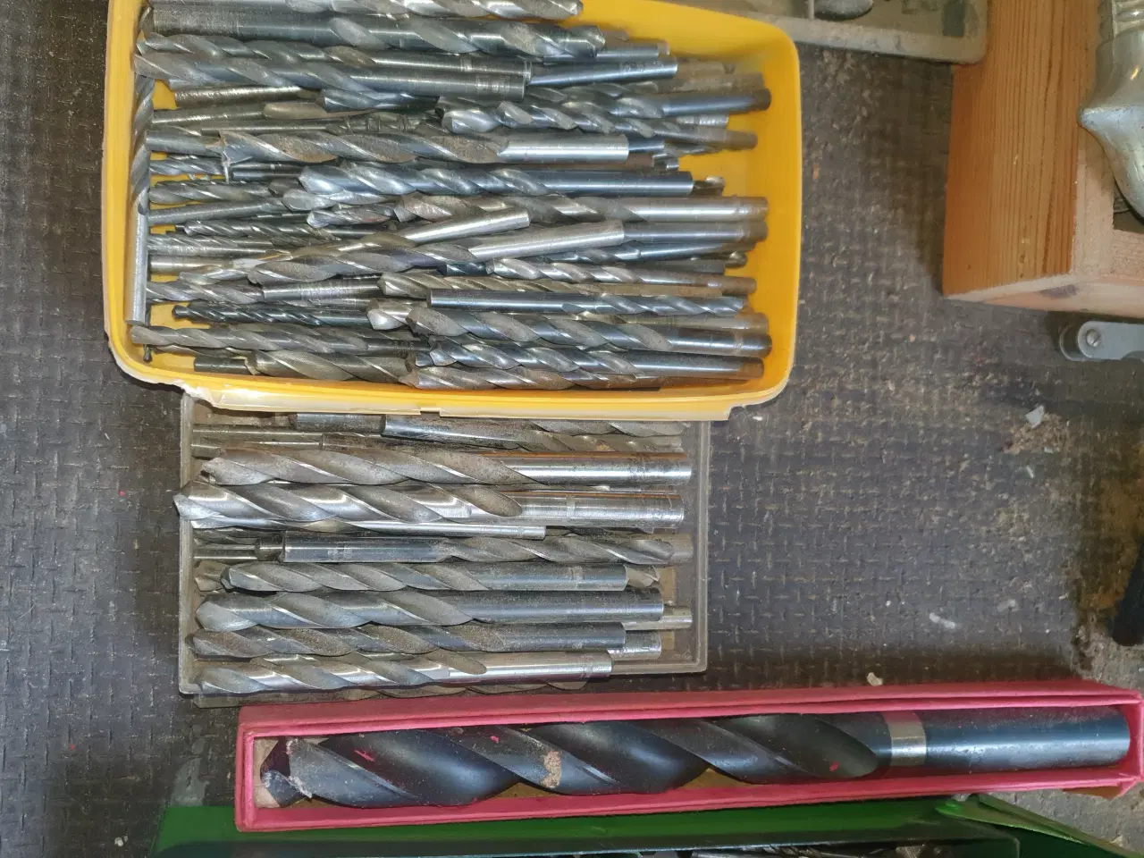 Billede 2 - Metalbor i forskellige størrelser