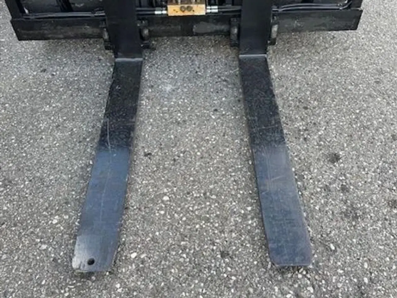 Billede 5 - Nissan 5,0 tons Dieseltruck