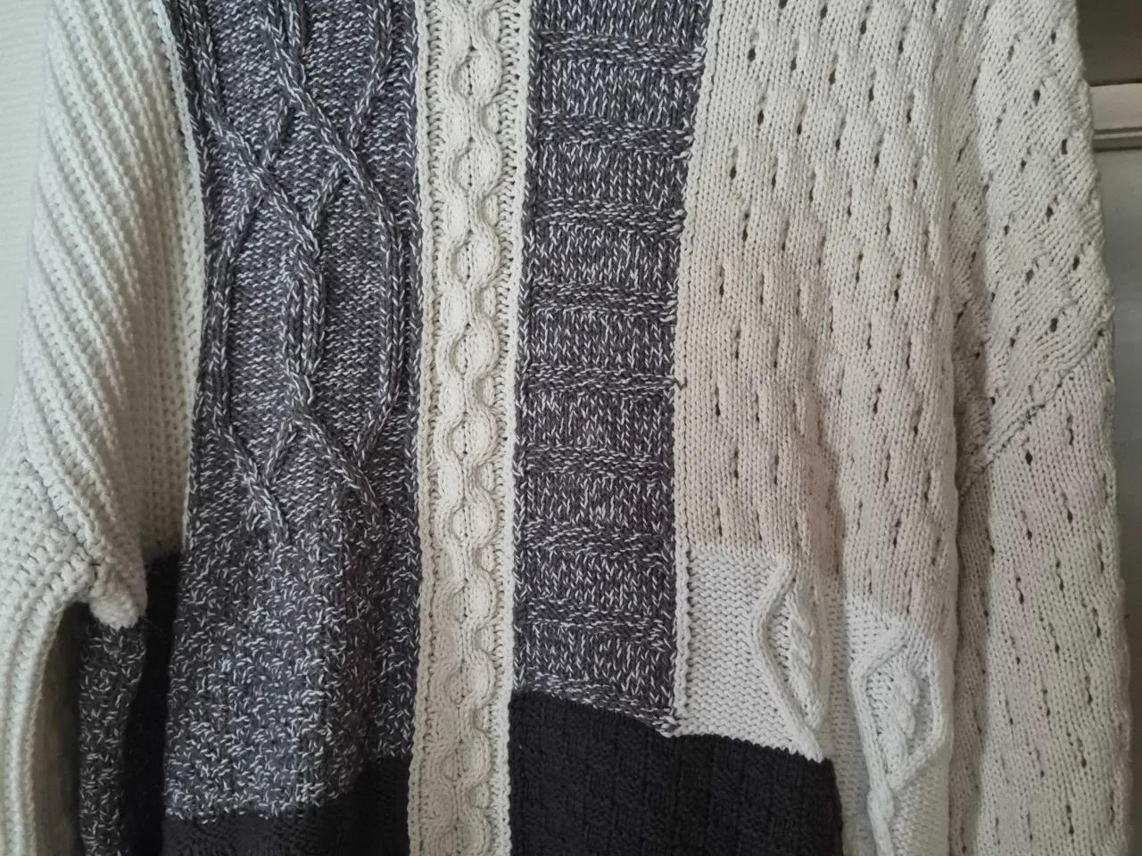 Billede 1 - Flot strikbluse