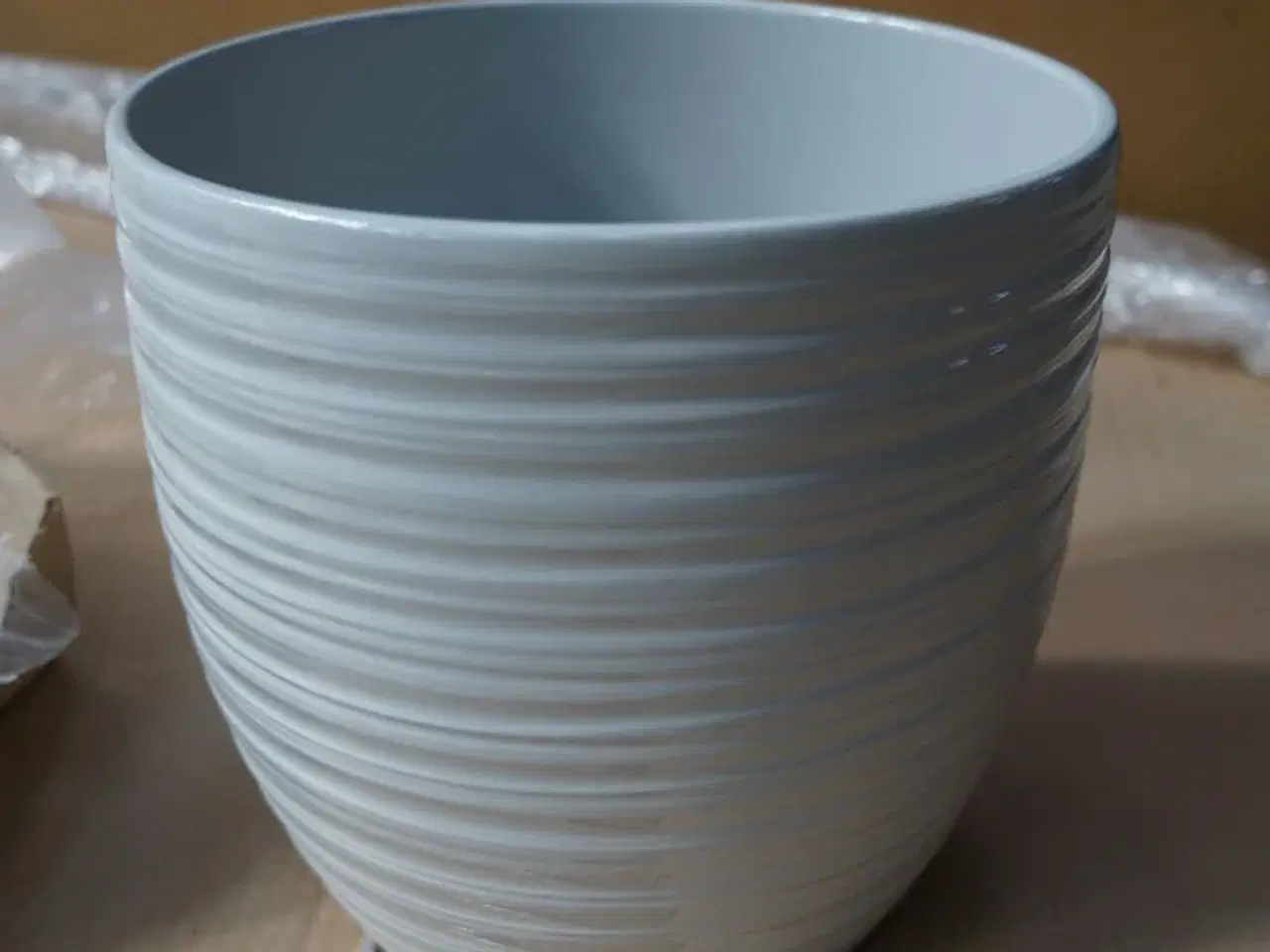 Billede 2 - Palle med diverse potter