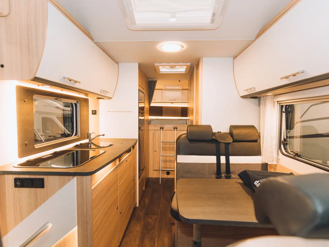 Billede 5 - Sunlight A70 - Familievenlig alkove-autocamper