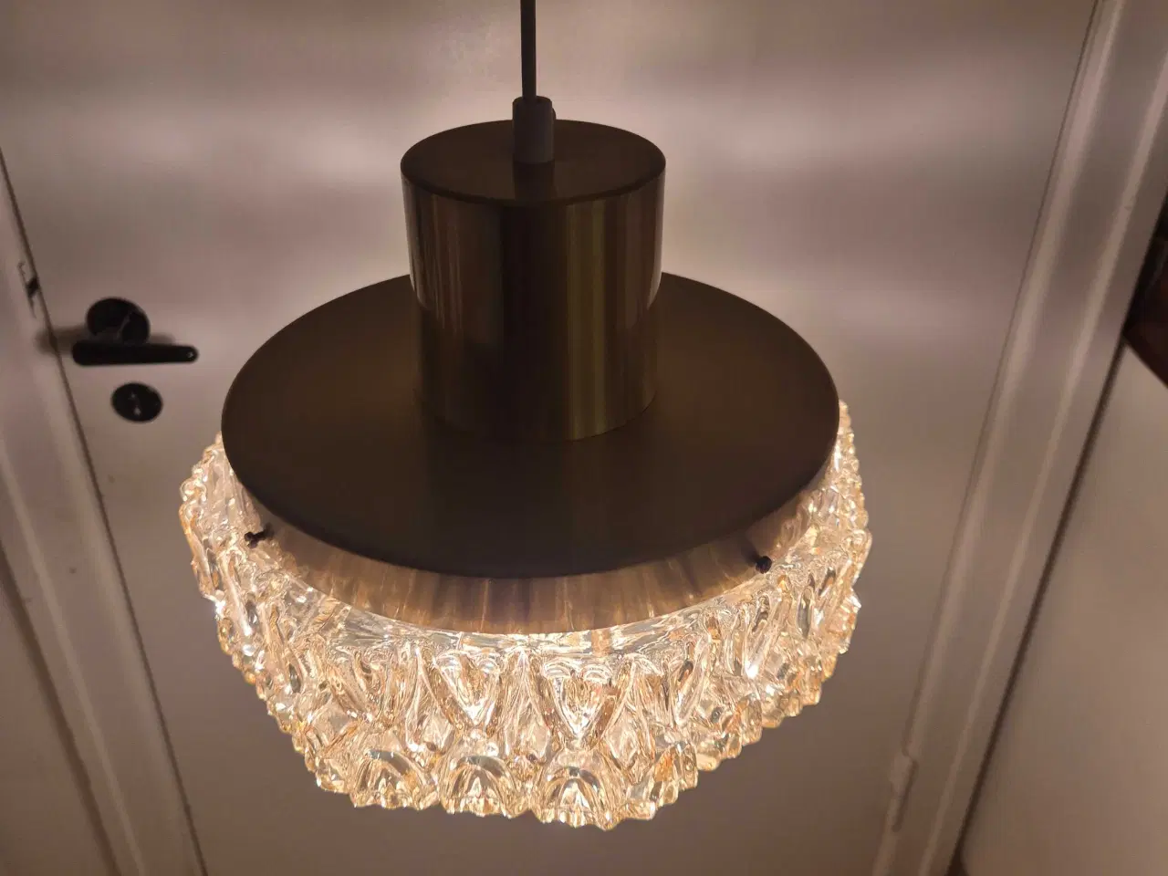 Billede 3 - Stor lampe i messing og gyldent glas 
