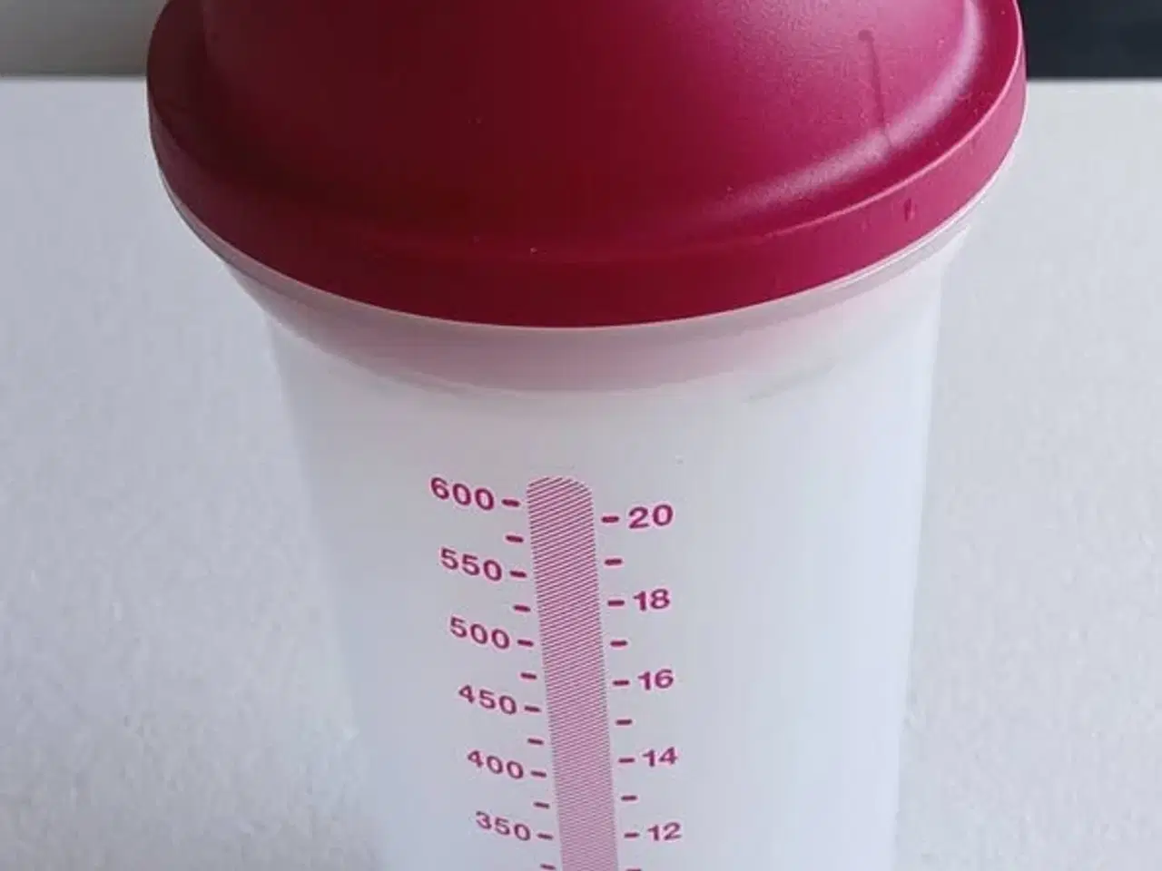 Billede 2 - Tupperware Mix-Fix shaker 600 ml sælges