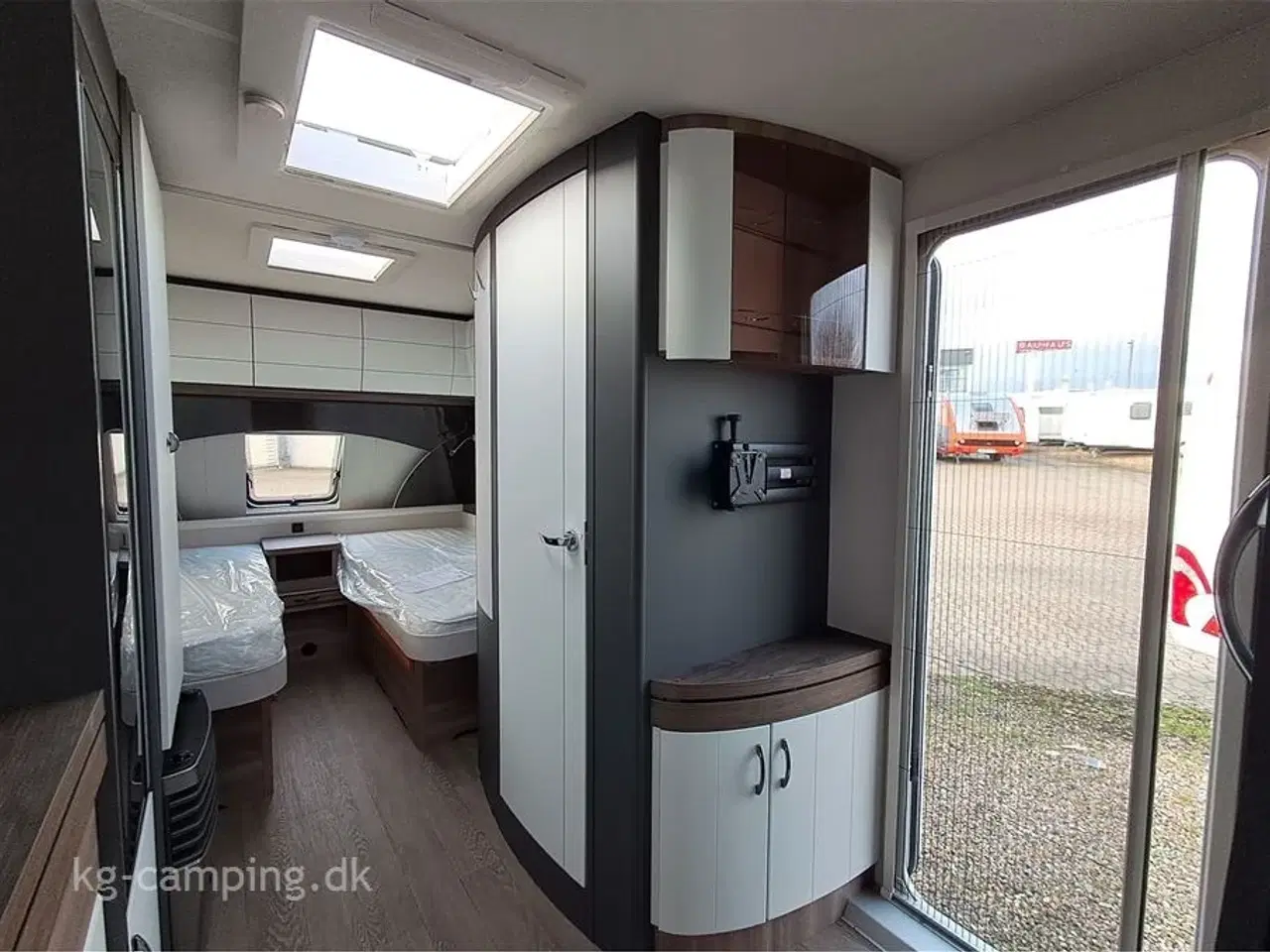 Billede 10 - 2025 - Hobby Excellent Edition 540 UL   Velindrettet vogn - enkeltsenge med sengeudvidelse - Kan opvejes til 1800 kg.