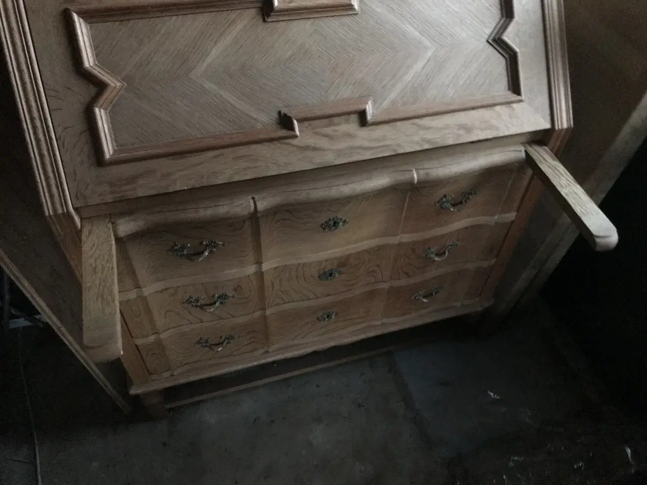 Billede 3 - Skab med skrivepult