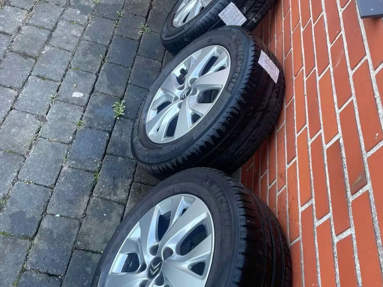 Billede 3 - 16 Originale Citroën/Peugeot Aluhjul med sommerdæk