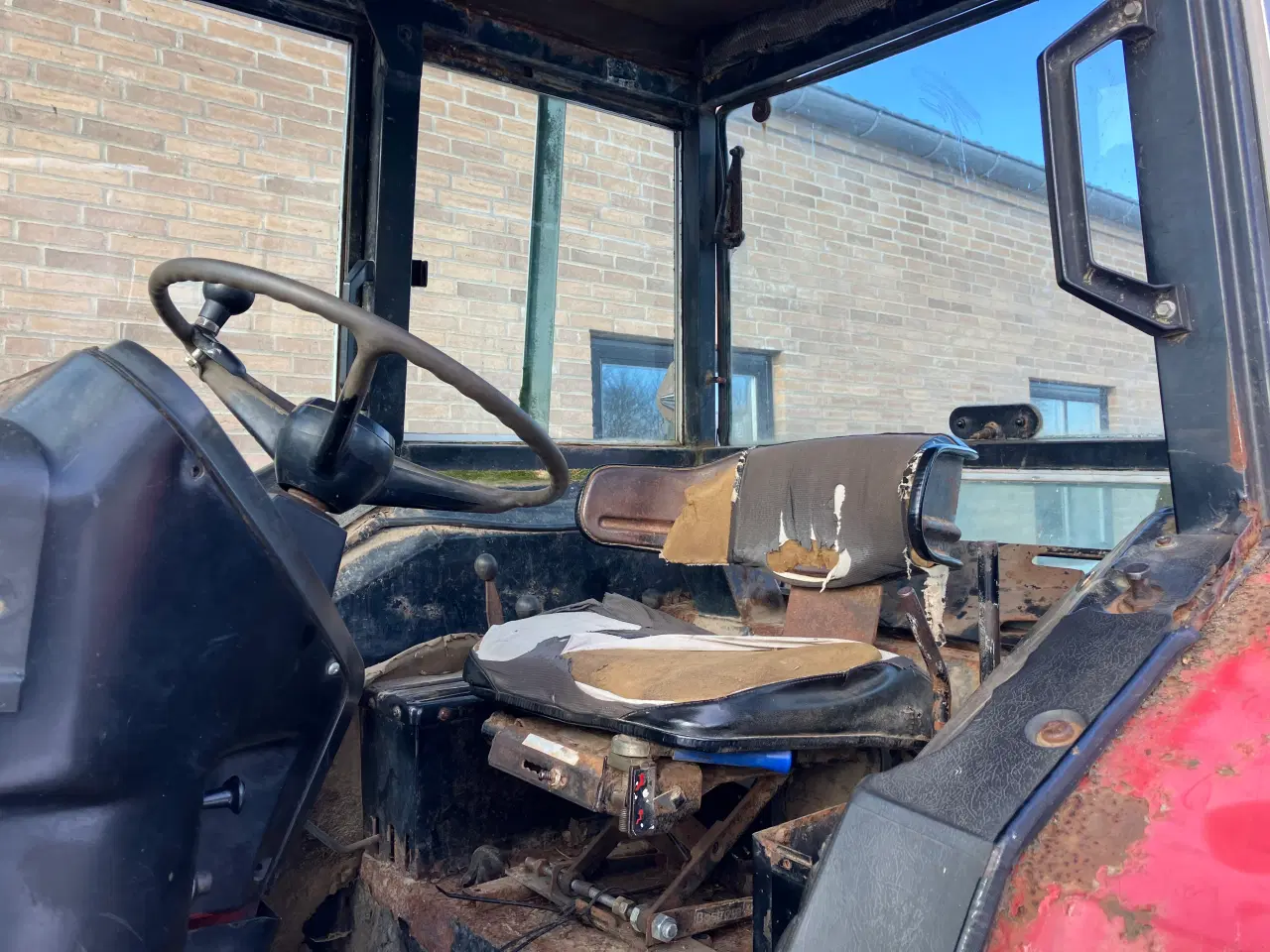 Billede 9 - IH 784 Kører og starter