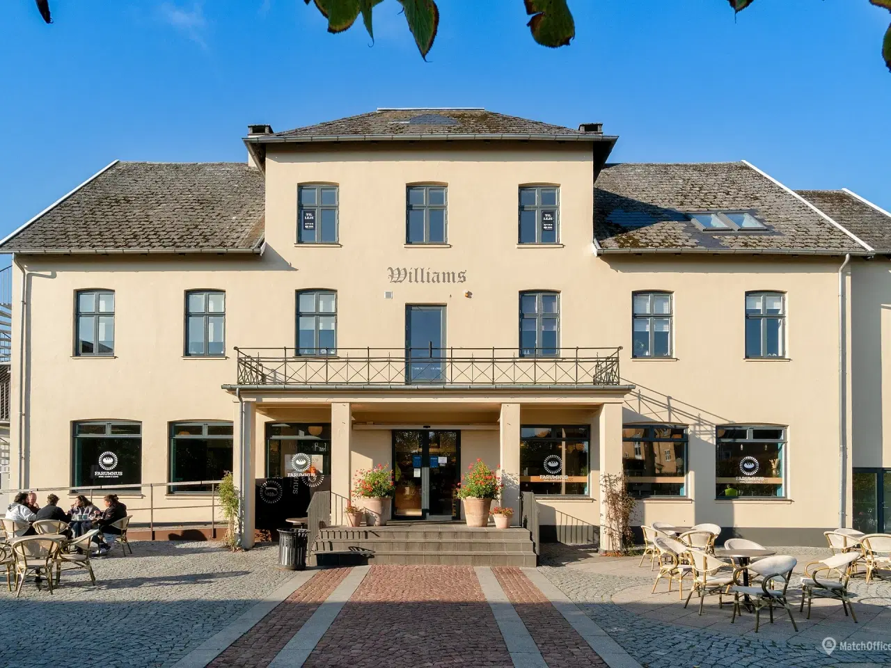 Billede 2 - Kontorlejemål centralt i Farum - stor rabat på lejen i det første år og ingen binding