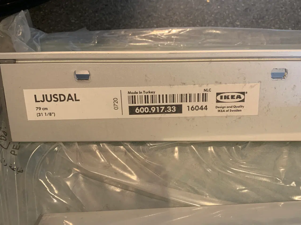 Billede 2 - To glashylder fra Ikea