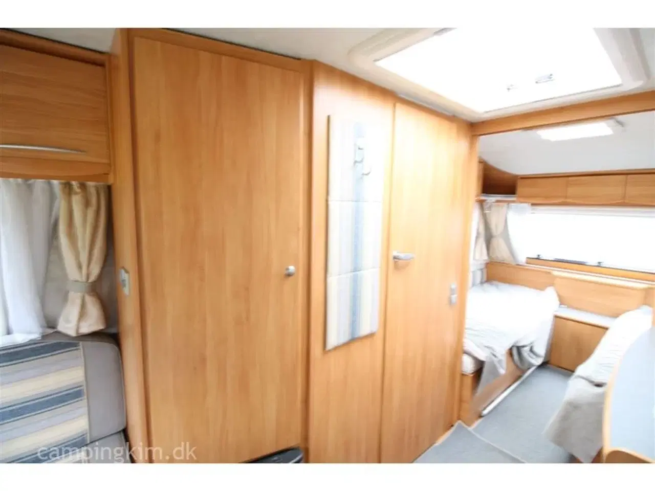 Billede 5 - 2007 - Adria Adora 472 LU   ENKELTSENGE, MOVER, MARKISE OG FORTELT