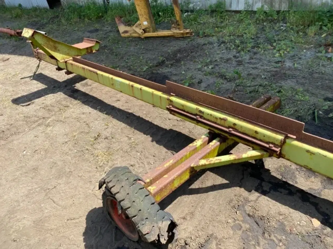 Billede 18 - Claas Dominator 108 Skærebordsvogn