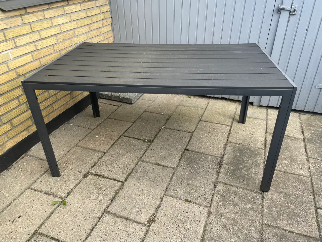 Billede 1 - Havebord 