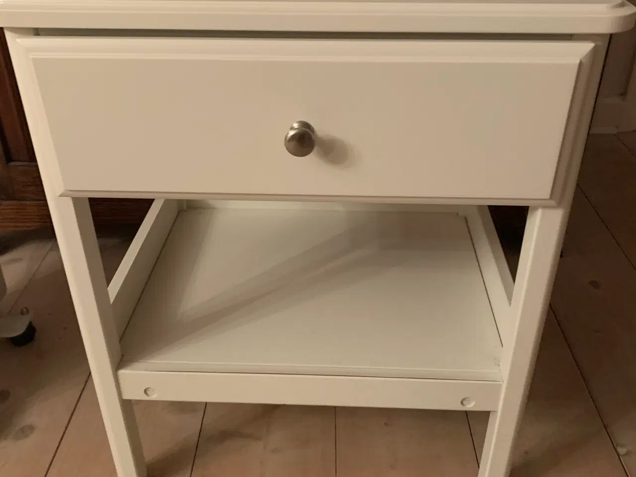 Billede 2 - Hvide IKEA sengeborde