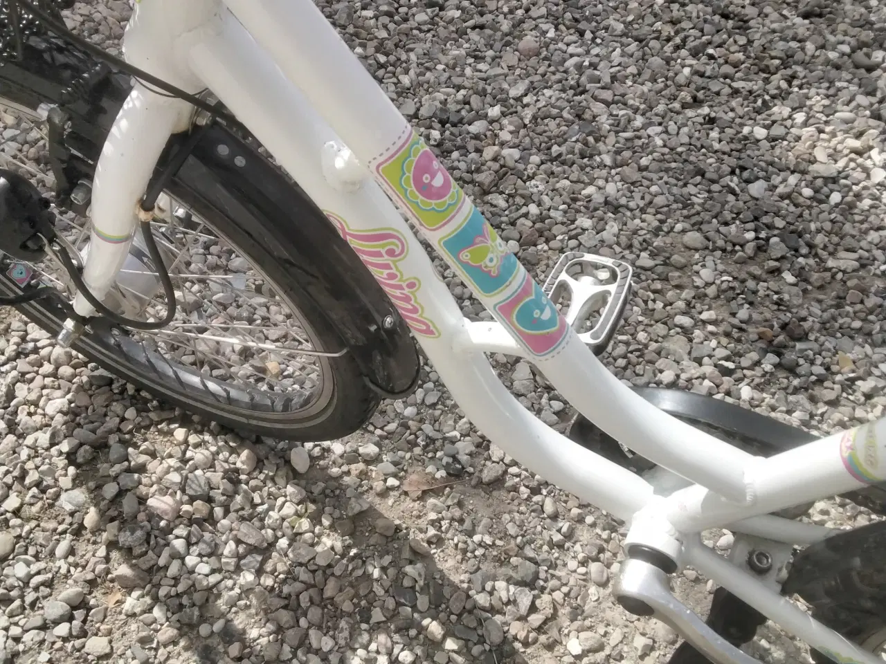 Billede 5 - Living pigecykel 20" i pæn stand, str. 5 til 8 år