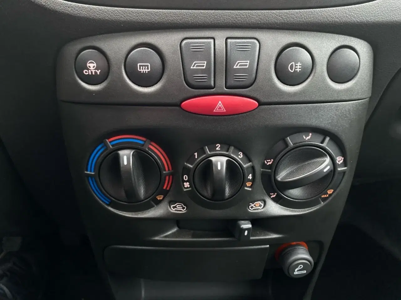 Billede 11 - Fiat Punto 1,2 + 60HK 5d