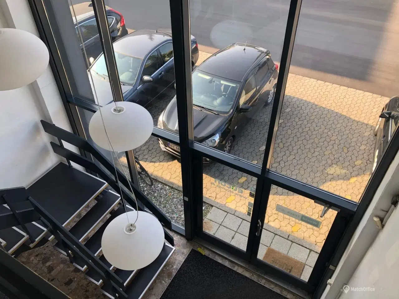 Billede 1 - Attraktivt erhvervslejemål – 826 m² kontorer og tilhørende lager