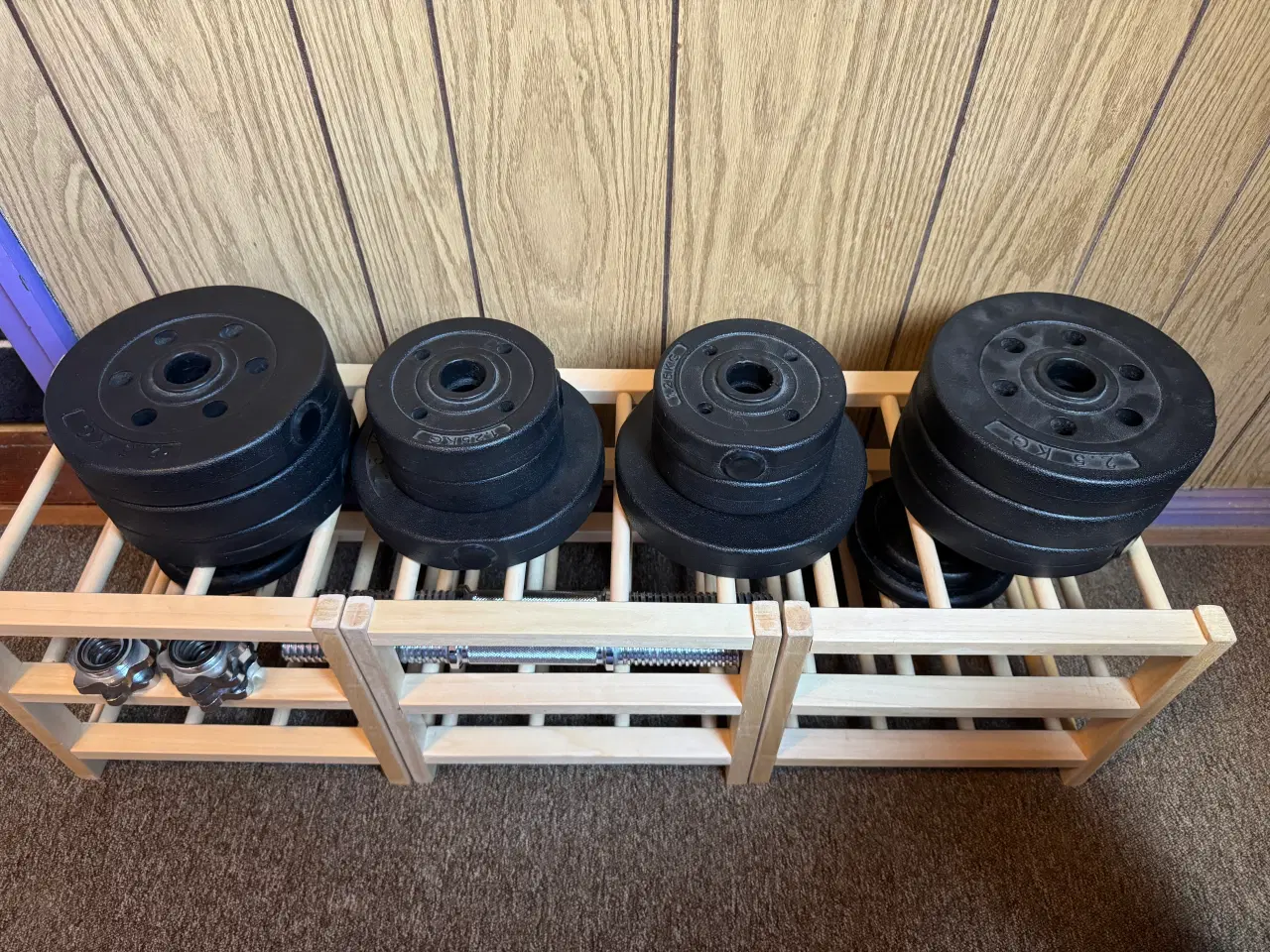 Billede 1 - Håndvægtesæt med tilhørede reoler