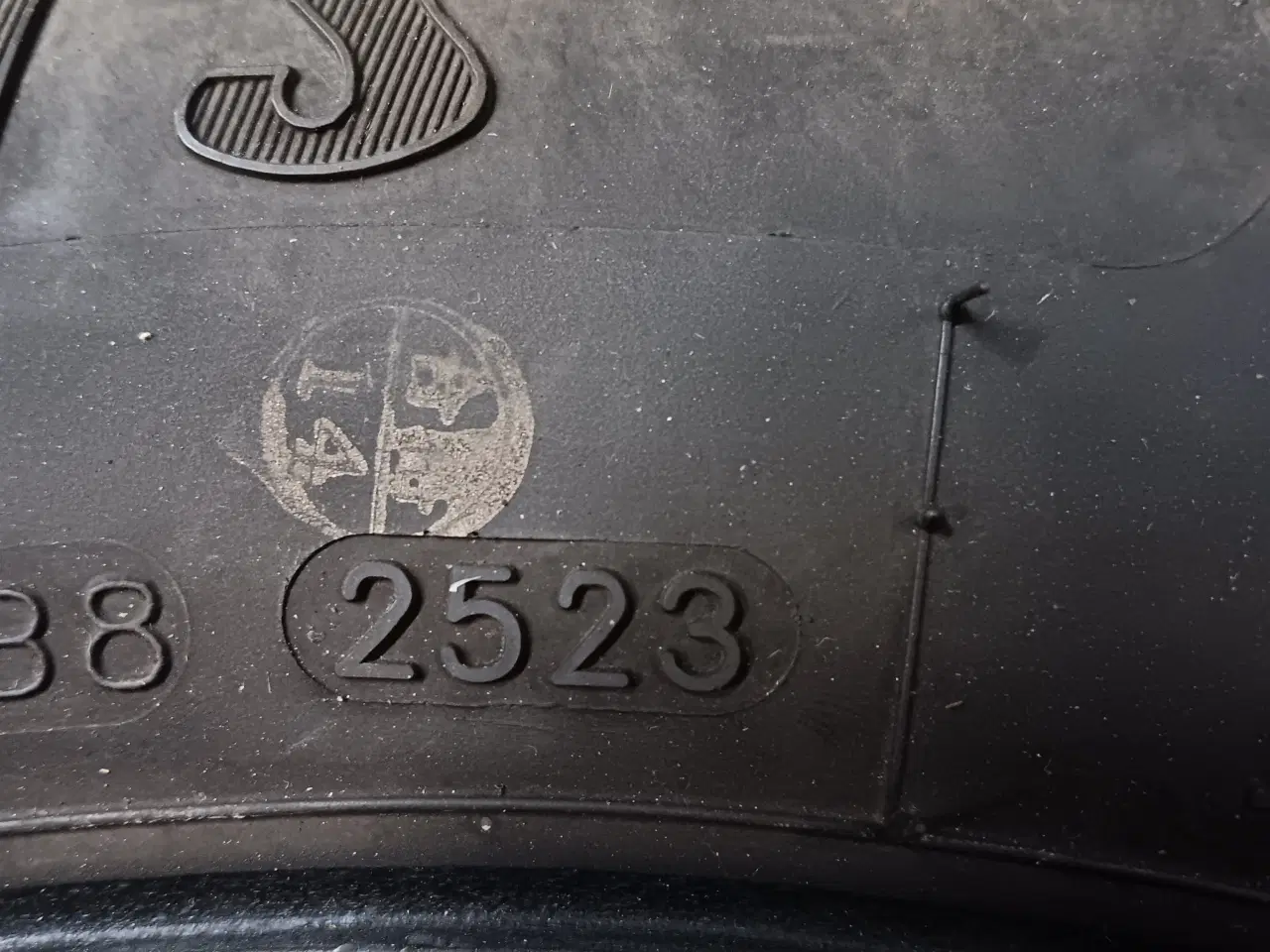 Billede 3 - 2 vinterdæk 185/65 15