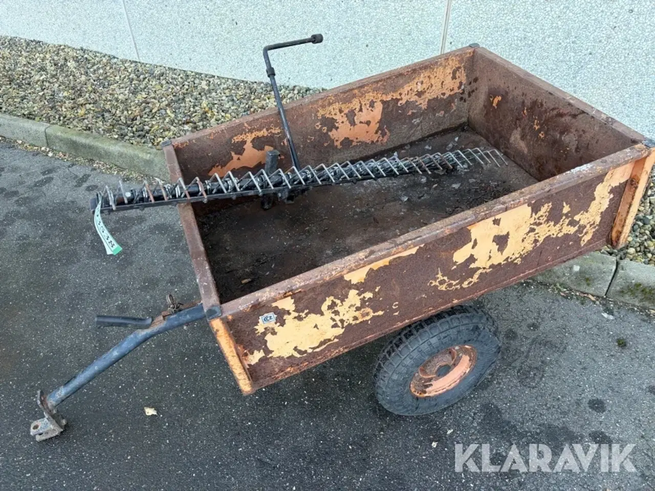 Billede 2 - Havevogn og rive