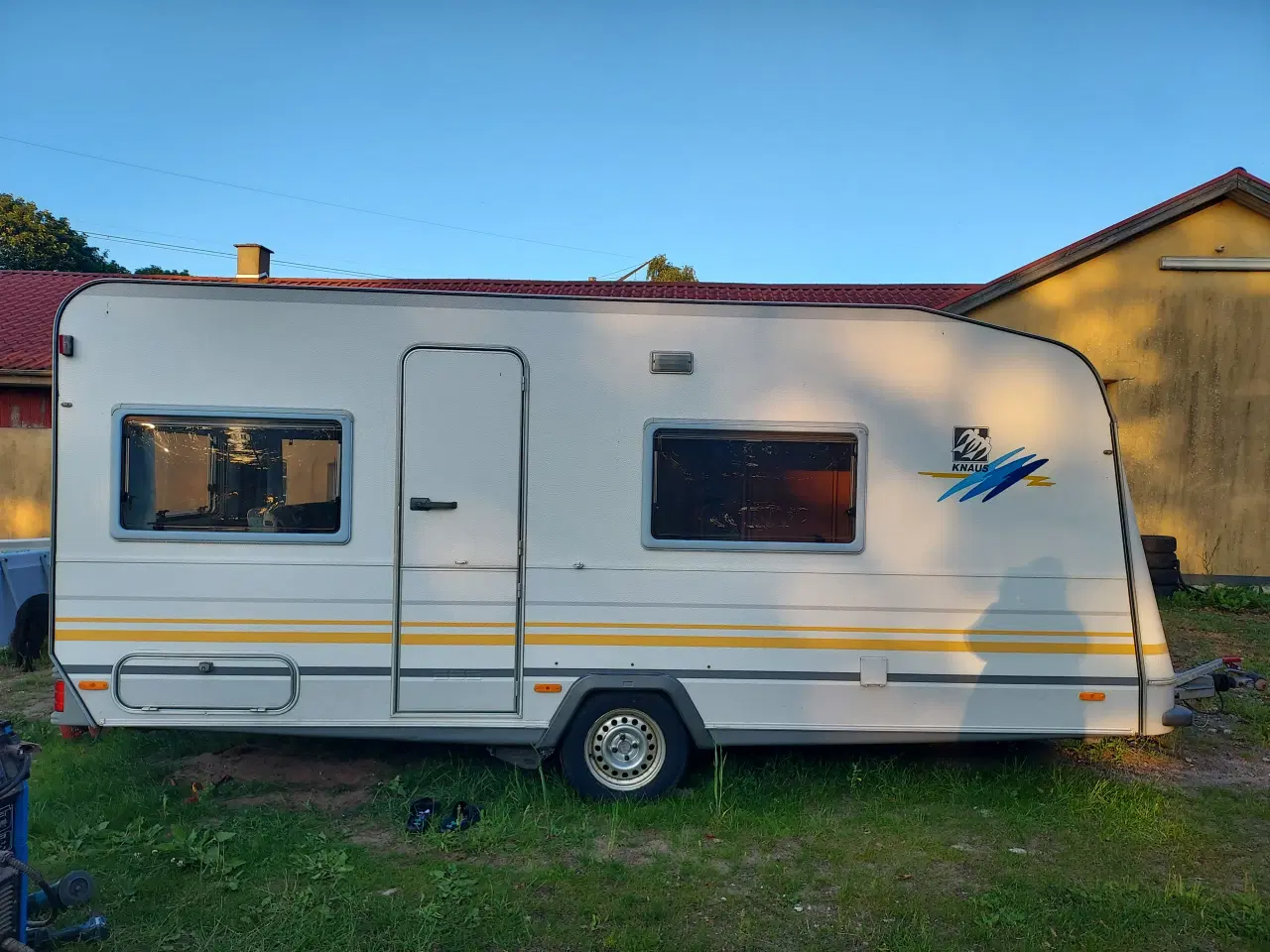 Billede 2 - Dejlig Knaus südwind campingvogn 1998 med mover 