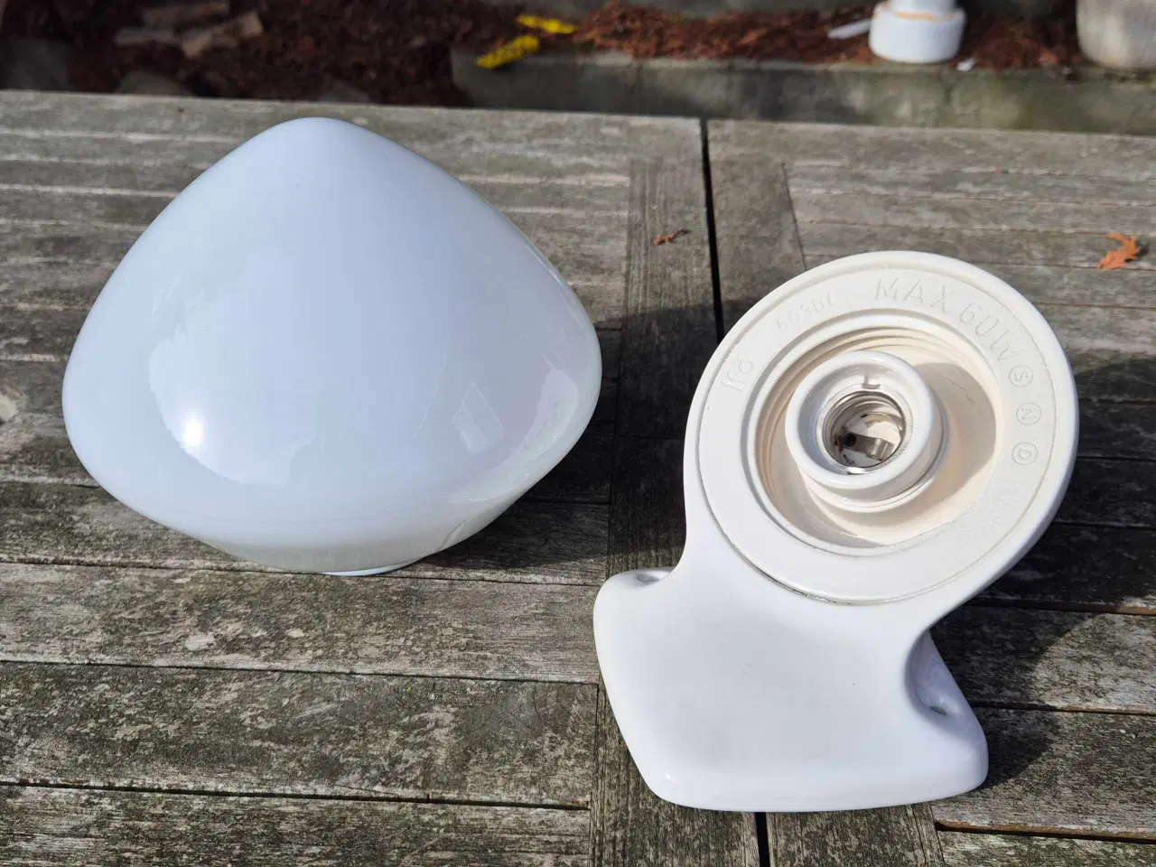 Billede 9 - Hvid badeværelseslampe fra Ifö 