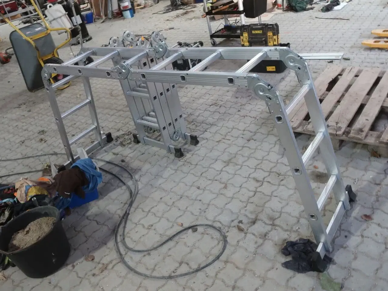 Billede 1 - 2 stk.foldestiger SILKEBORG