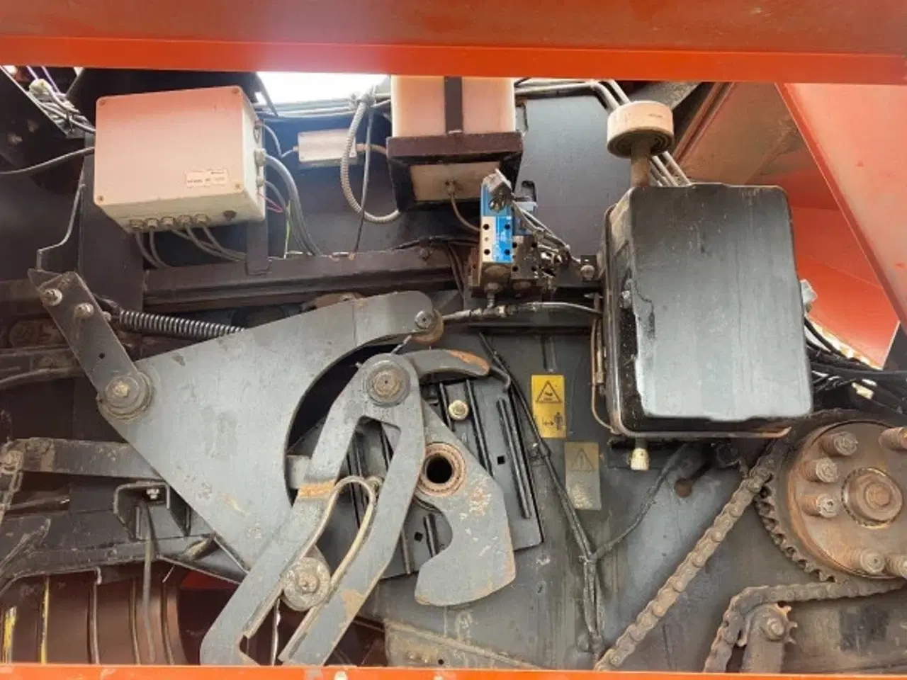 Billede 10 - New Holland 4860S (Sælges i dele/Forparts)