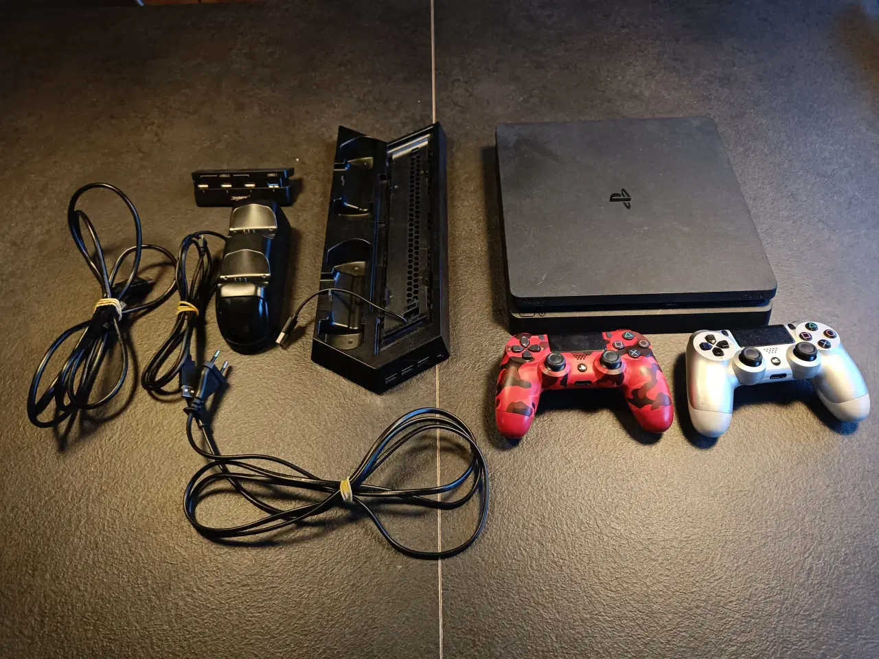 Billede 1 - PlayStation 4 Slim