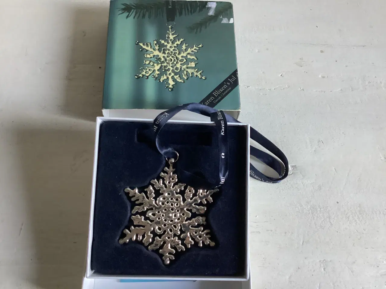 Billede 1 - Julepynt fra Karen Blixen