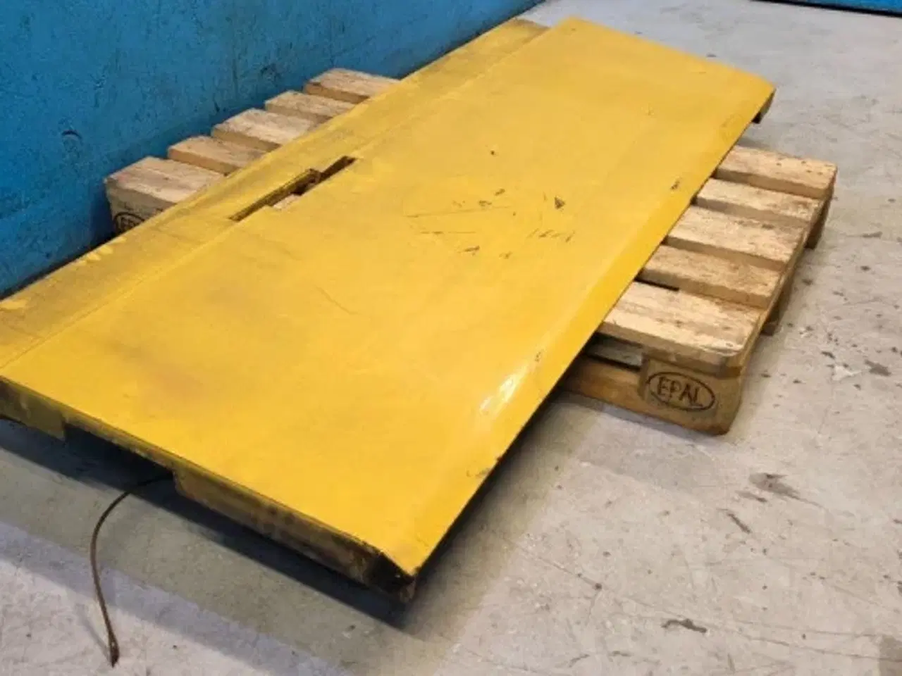 Billede 16 - New Holland TX68 Beskyttelseskærm 84031563