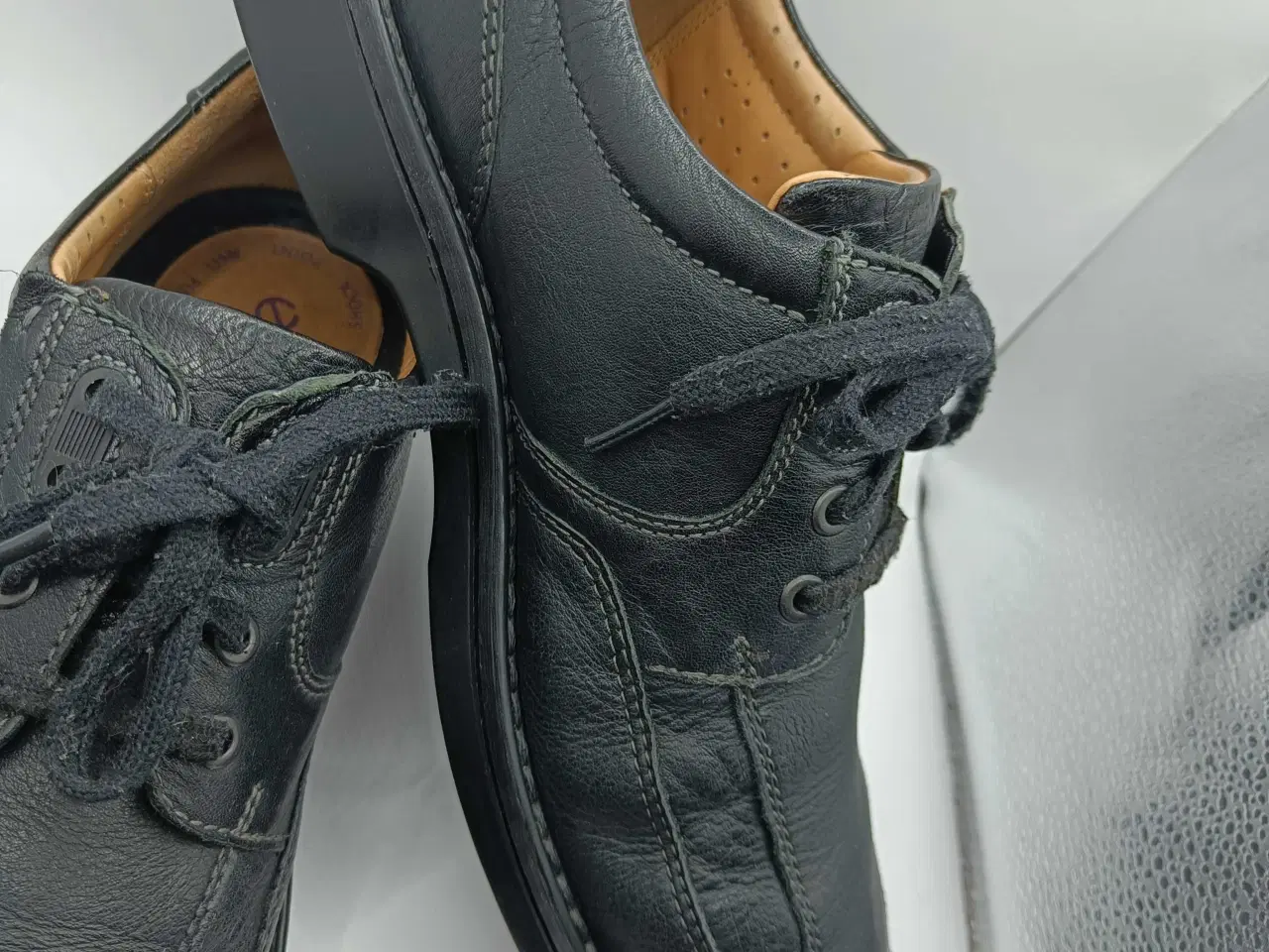 Billede 3 - Ecco sort læder sko 45str