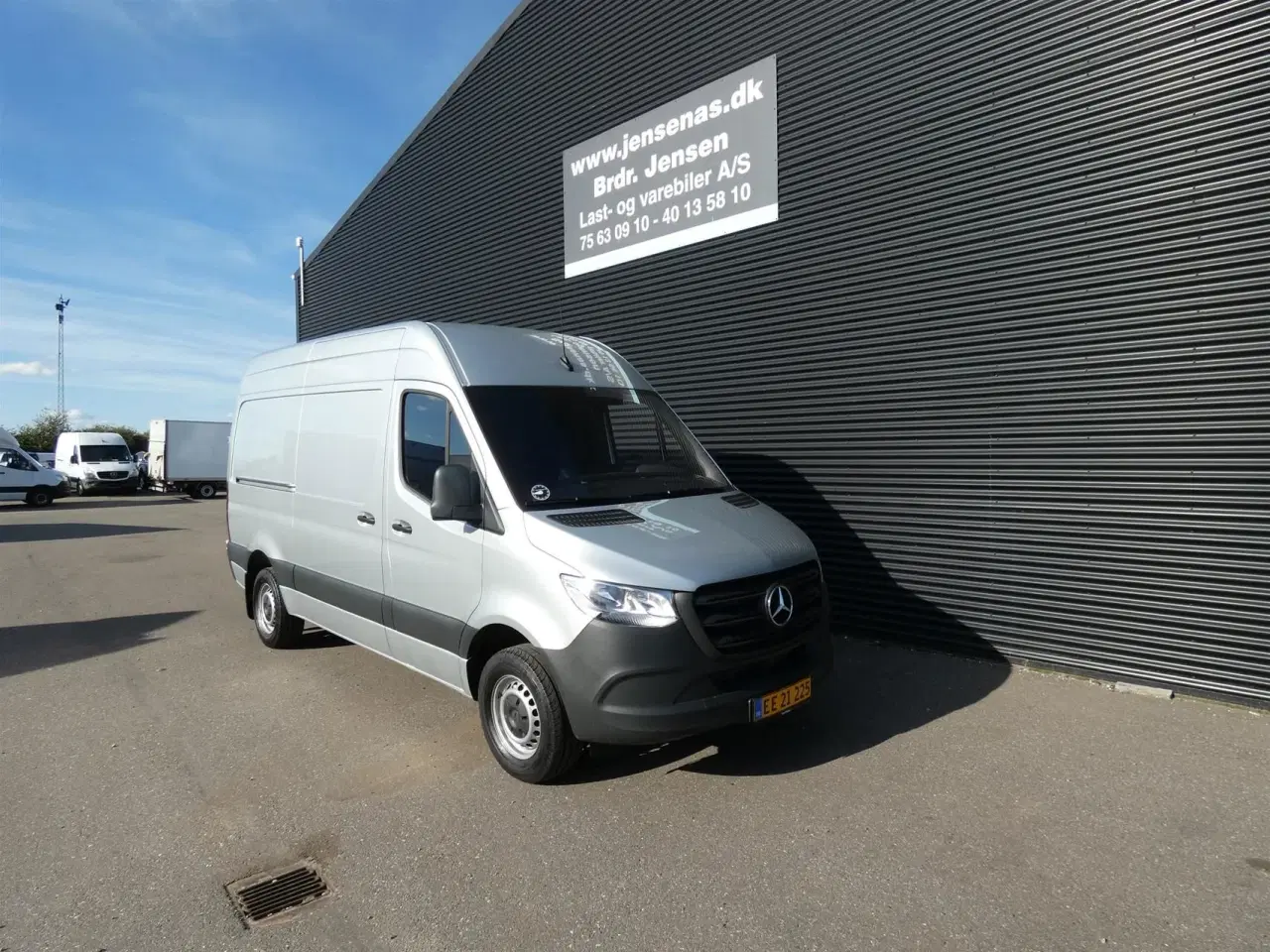 Billede 1 - Mercedes-Benz Sprinter 317 2,0 CDI A2 H2 RWD 9G-Tronic 170HK Van Aut.